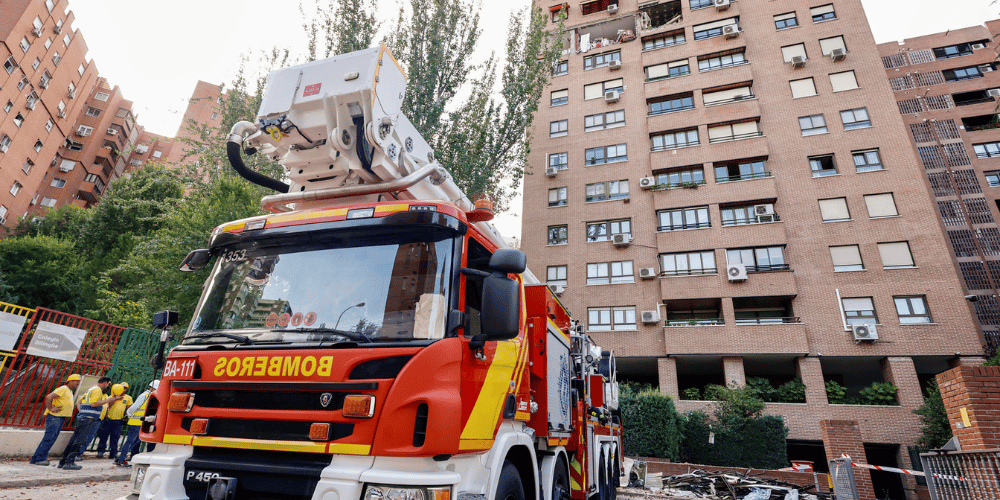 Explosión de gas en una vivienda de Madrid, deja 2 mujeres gravemente heridas  