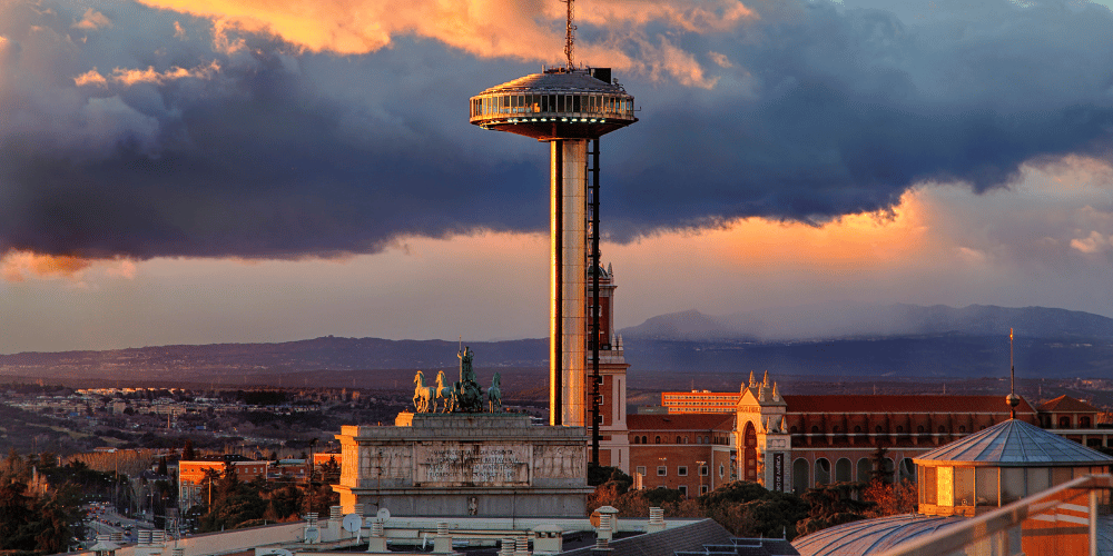 miradores-mas-espectaculares-de-madrid-faro-de-moncloa-madridseinforma.com