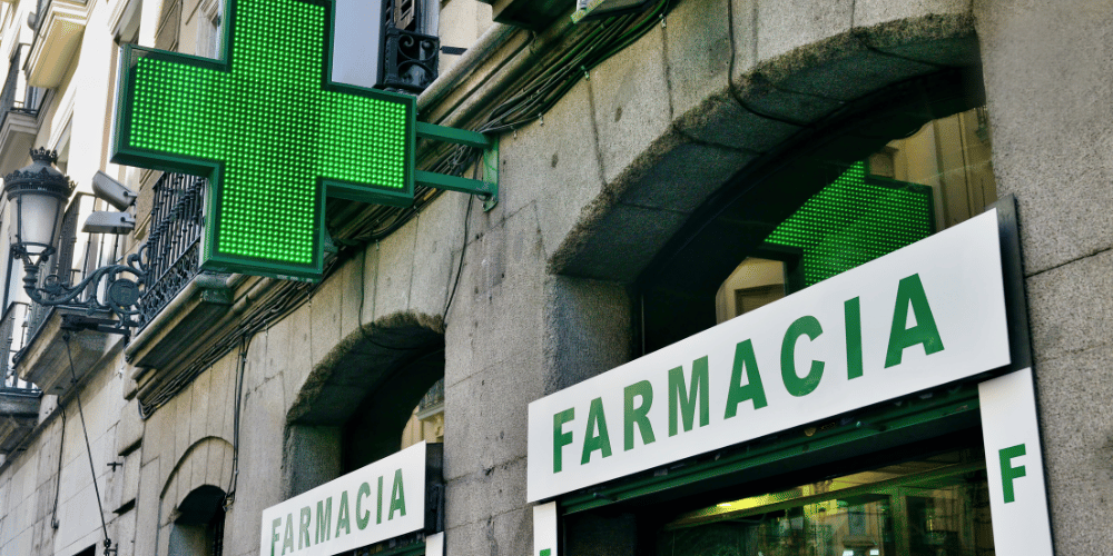 ¿Cómo abrir una farmacia en Madrid en 2025? Pasos a seguir