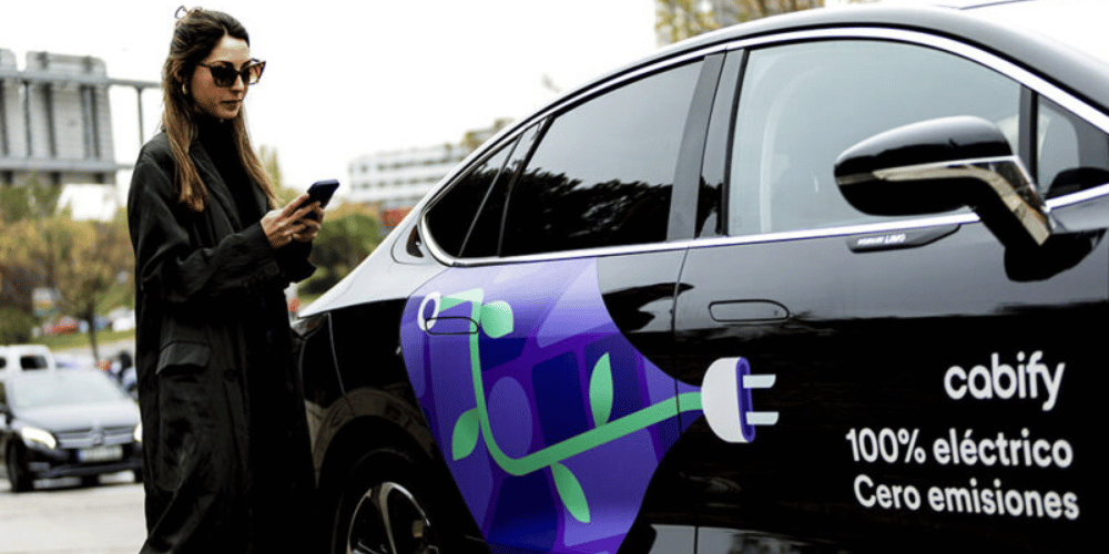 7-formas-baratas-llegar-aeropuerto-de-madrid-barajas-cabify-madridseinforma.com