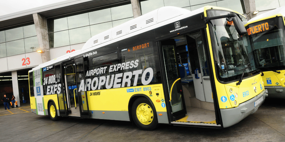 7-formas-baratas-llegar-aeropuerto-de-madrid-barajas-autobus-express-madridseinforma.com