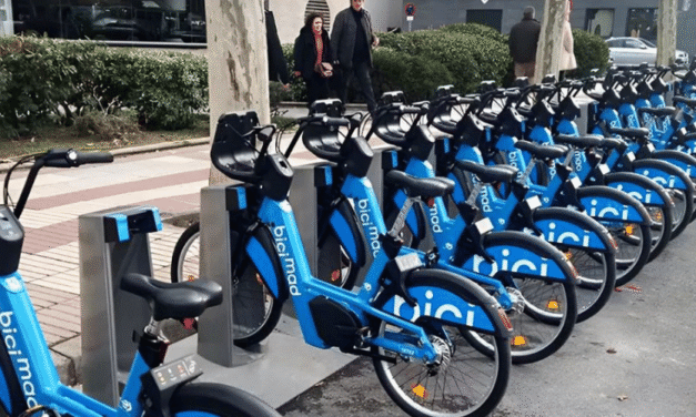 Tarifa para riders en BiciMAD: Ayuntamiento estudia precio especial para repartidores