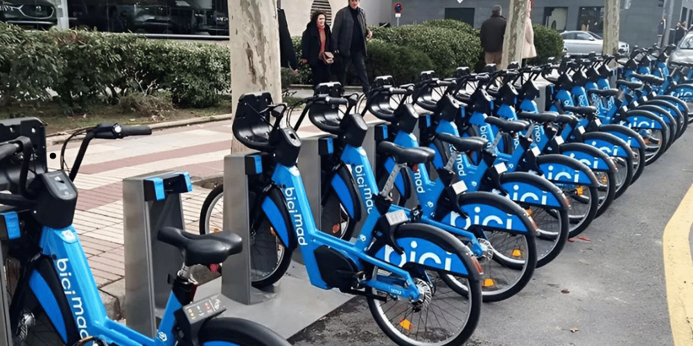 Tarifa para riders en BiciMAD: Ayuntamiento estudia precio especial para repartidores