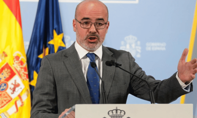 Acto Constitución Madrid: Gobierno organiza evento alternativo tras exclusión del acto institucional de Ayuso