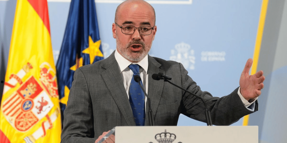 Acto Constitución Madrid: Gobierno organiza evento alternativo tras exclusión del acto institucional de Ayuso