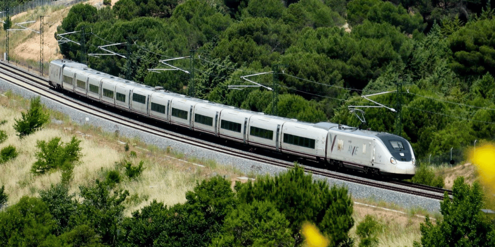 Plan AVE Madrid-Barcelona 350 km/h: El Gobierno anuncia la reducción del trayecto a menos de dos horas