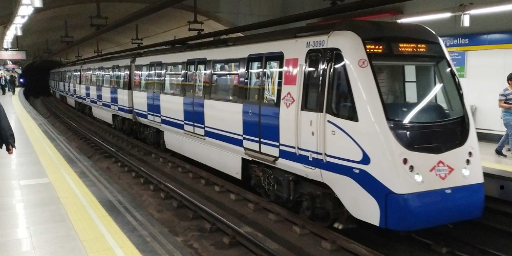 Metro de Lavapiés en Madrid, escenario de la agresión homófoba por la que la Fiscalía pide 6 años de cárcel.